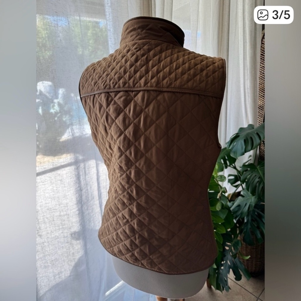 Tan Chico’s quilted vest - Picture 3 of 4